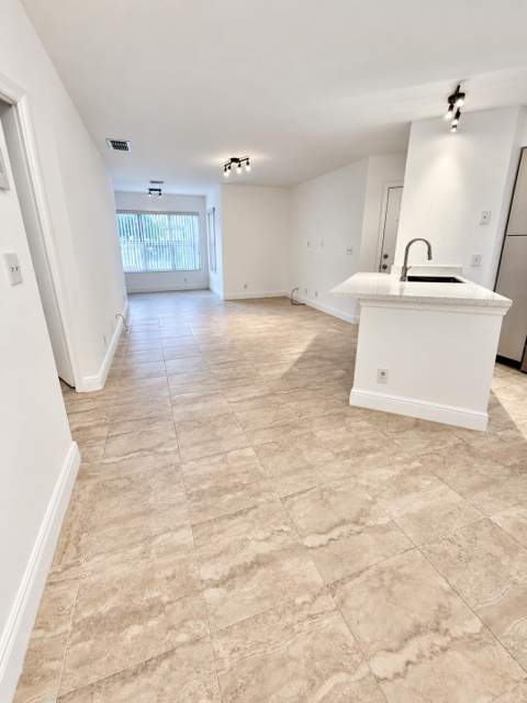 3330 PINEWALK Drive #1616, Margate FL - photo 11 of 17