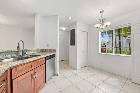 4441 SW 11th Place, Deerfield Beach FL - photo 11 of 53