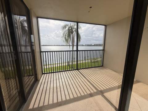 112 LAKE EMERALD Drive #203, Oakland Park FL - photo 7 of 20