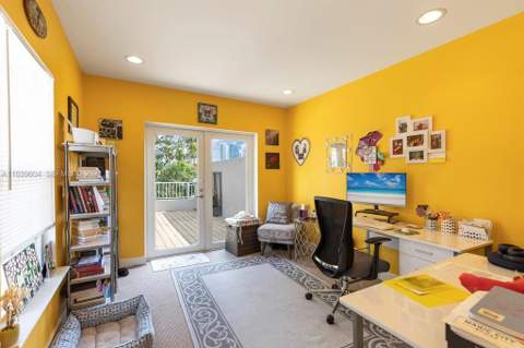 213 SW 11TH Street #213, Fort Lauderdale FL - photo 11 of 21