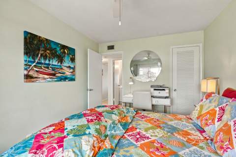 530 Horizons #104, Boynton Beach FL - photo 16 of 34