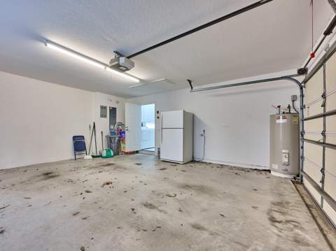 8701 Oldham Way, West Palm Beach FL - photo 16 of 96