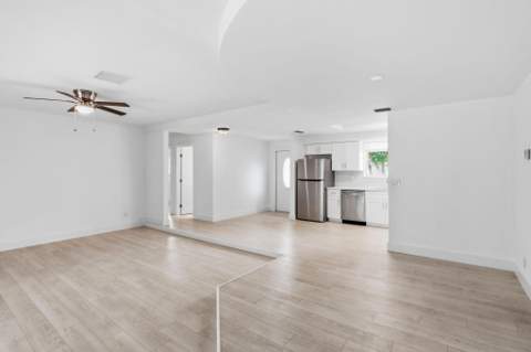 898 SW 10th Avenue, Boca Raton FL - photo 6 of 47