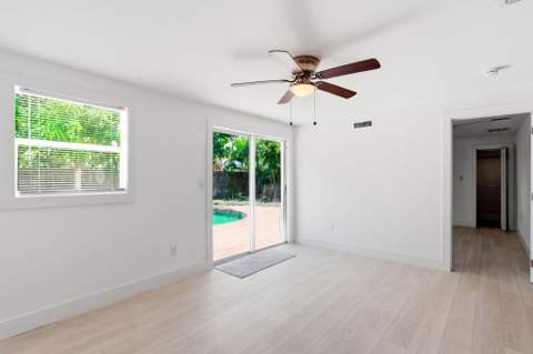 898 SW 10th Avenue, Boca Raton FL - photo 16 of 47