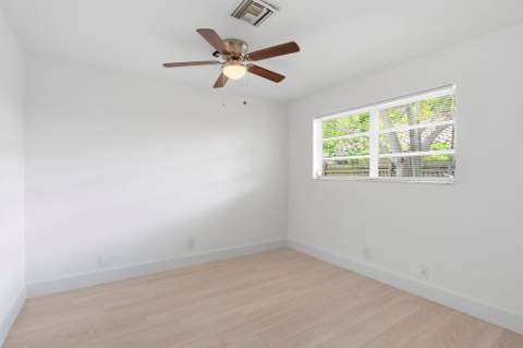 898 SW 10th Avenue, Boca Raton FL - photo 23 of 47