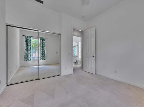 8701 Oldham Way, West Palm Beach FL - photo 24 of 96