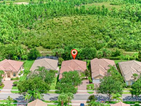 8701 Oldham Way, West Palm Beach FL - photo 13 of 96