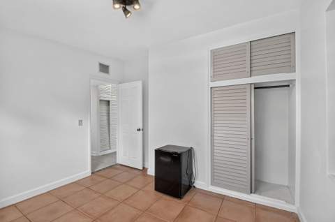 5678 Cinnamon Drive, West Palm Beach FL - photo 23 of 43