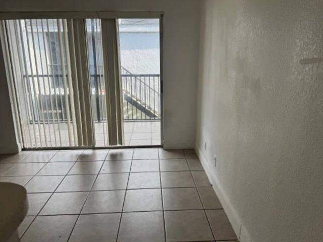 2 bedroom Condominium at 4425 TREEHOUSE Lane #29F, ARBOR KEYS CONDO, Tamarac — photo 3