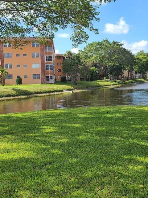 2901 NW 46th Avenue #405, Lauderdale Lakes FL - photo 14 of 21