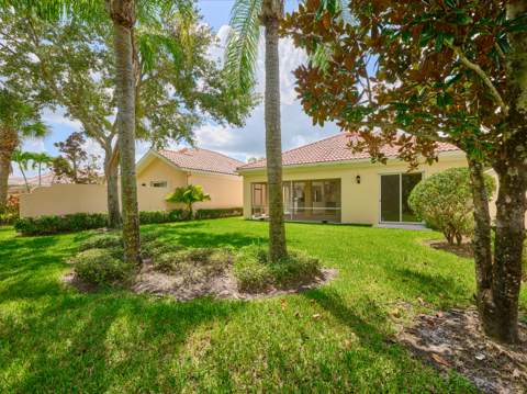 8701 Oldham Way, West Palm Beach FL - photo 11 of 96