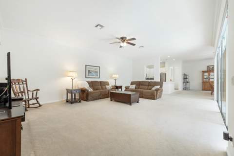 3723 Community Drive, Jupiter FL - photo 10 of 45