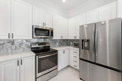 3723 Community Drive, Jupiter FL - photo 13 of 45