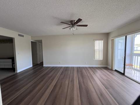 1002 Green Pine Boulevard #F2, West Palm Beach FL - photo 19 of 30
