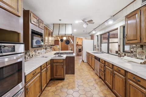 596 Greenwood Drive, Jupiter FL - photo 12 of 45