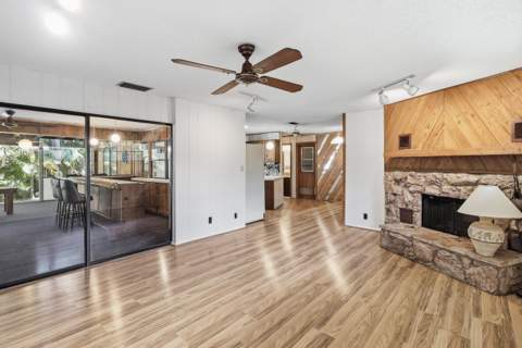 596 Greenwood Drive, Jupiter FL - photo 13 of 45