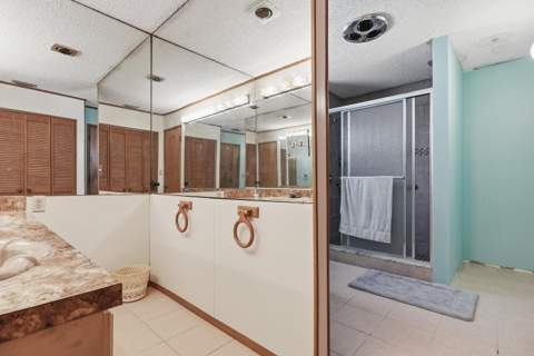 596 Greenwood Drive, Jupiter FL - photo 18 of 45