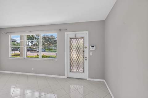 1055 Ainslie D Drive, Boca Raton FL - photo 10 of 97