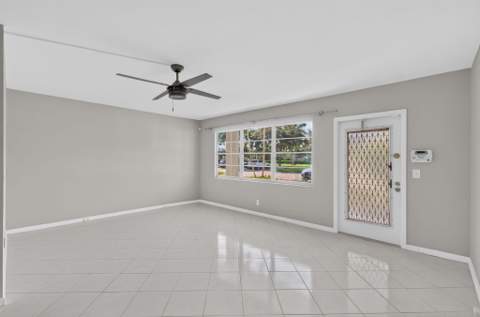 1055 Ainslie D Drive, Boca Raton FL - photo 12 of 97