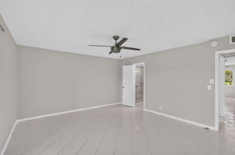 1055 Ainslie D Drive, Boca Raton FL - photo 24 of 97