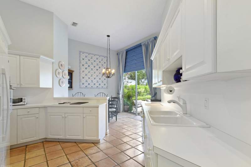 3 bedroom Single Family Residence at 14239 Calypso Lane, Equestrian Club Estates 3, Wellington — photo 5