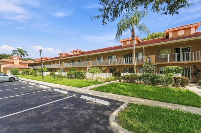 3 bedroom Condominium at 5876 Regal Glen Drive #201, Regal Shores Condo, Boynton Beach — photo 1