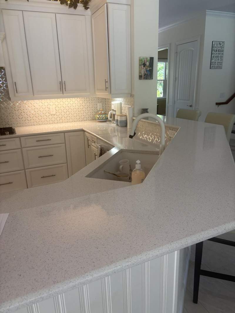 4 bedroom Single Family Residence at 172 S River Road, Evinrudes Subdivision, Sewalls Point — photo 5