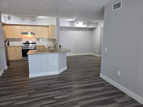 701 Villa Circle, Boynton Beach FL - photo 8 of 22