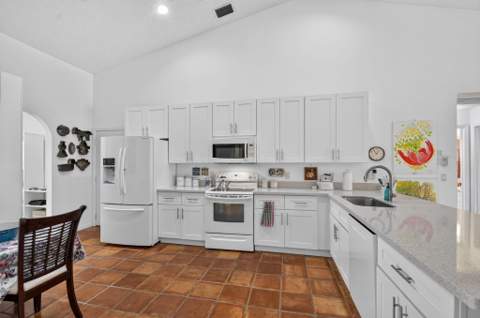 7390 Heathley Drive, Lake Worth FL - photo 14 of 78