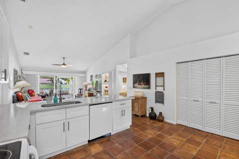 7390 Heathley Drive, Lake Worth FL - photo 20 of 78
