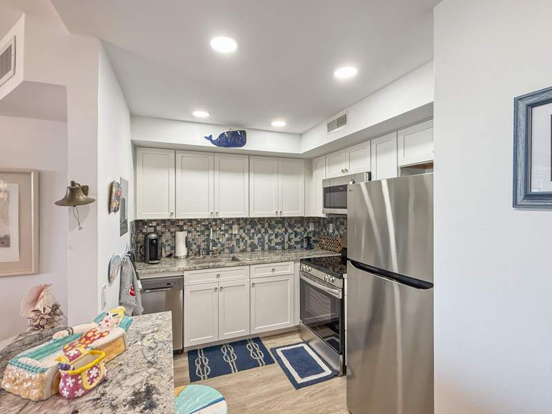 1 bedroom Condominium at 531 N Ocean Boulevard #1203, Silver Thatch Atlantic Plaza, Pompano Beach — photo 5