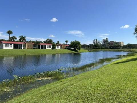 471 Lake Dora Drive, West Palm Beach FL - photo 12 of 40
