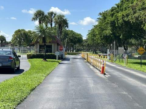 471 Lake Dora Drive, West Palm Beach FL - photo 18 of 40