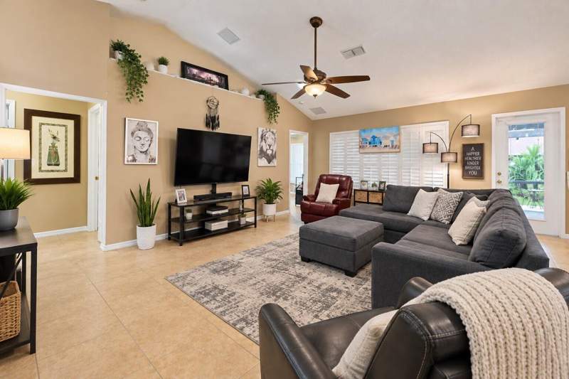4 bedroom Single Family Residence at 1392 SE Odonnell Lane, Port St Lucie Section 3, Port St. Lucie — photo 5