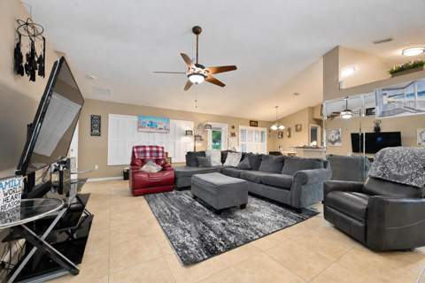 1392 SE Odonnell Lane, Port St. Lucie FL - photo 7 of 30