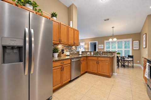 1392 SE Odonnell Lane, Port St. Lucie FL - photo 8 of 30