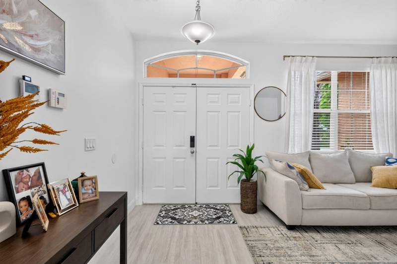 3 bedroom Single Family Residence at 7907 Winter Garden Parkway, Lakewood Park Unit 5, Fort Pierce — photo 5