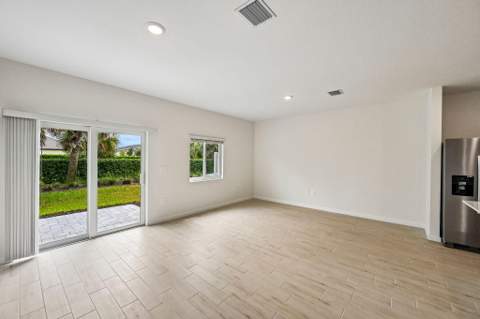 13005 SW Forli Way, Port St. Lucie FL - photo 7 of 38