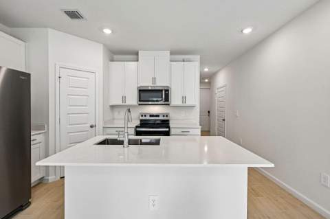 13005 SW Forli Way, Port St. Lucie FL - photo 13 of 38
