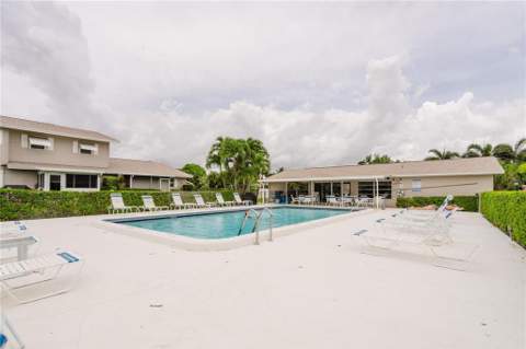 953 SE 10th Street #6D, Deerfield Beach FL - photo 16 of 31