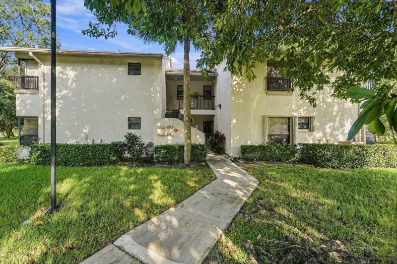 3 bedroom Condominium at 3715 NW 35th Street #1699, Karanda Village Vi-A Condo, Coconut Creek — photo 2