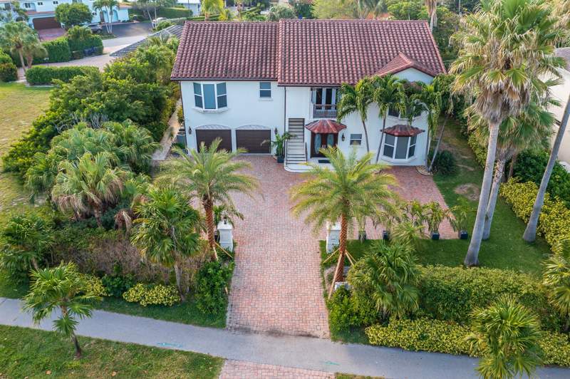 5 bedroom Single Family Residence at 4108 S Ocean Boulevard, Highland Beach, Highland Beach — photo 5