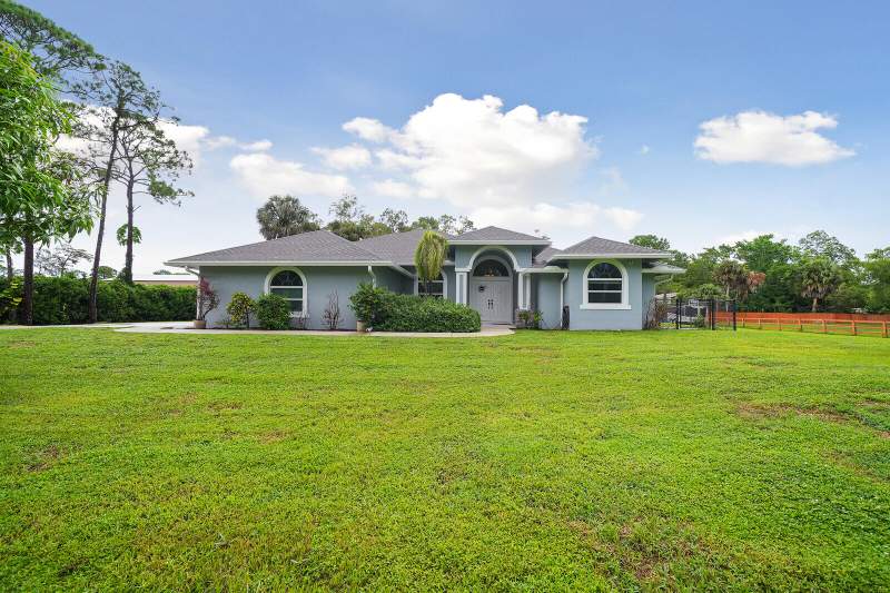 3 bedroom Single Family Residence at 16395 E Hialeah Drive, Unincorporated, The Acreage — photo 2