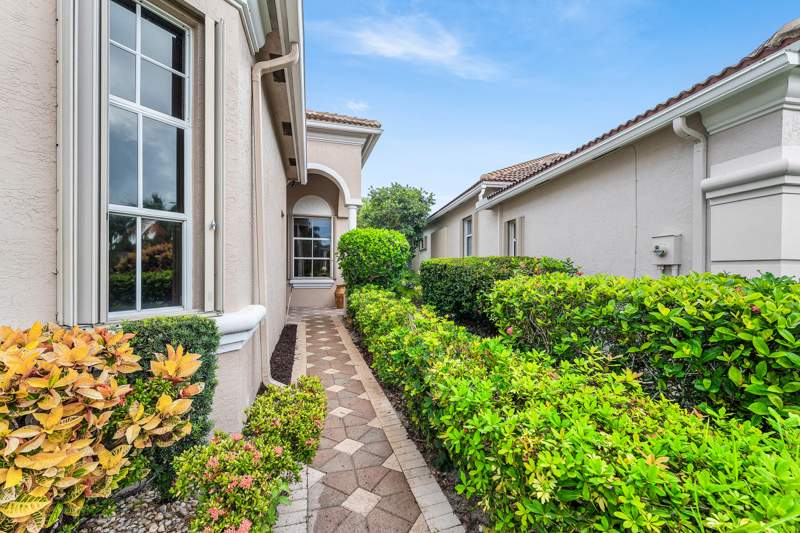 3 bedroom Single Family Residence at 6947 Fairway Lakes Drive, Aberdeen 25, Boynton Beach — photo 5