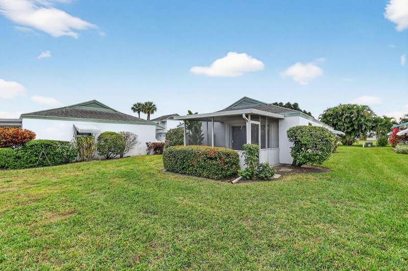2 bedroom Condominium at 3060 Meridian Way #8, Meridian Condo 3, Palm Beach Gardens — photo 2