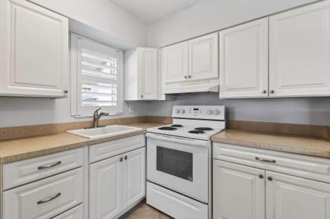 3060 Meridian Way #8, Palm Beach Gardens FL - photo 12 of 27