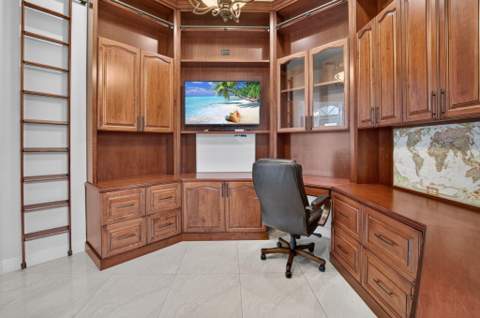 5351 Ventura Drive, Delray Beach FL - photo 10 of 51