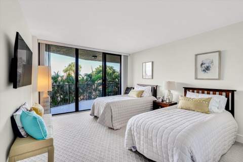 859 Jeffery Street #306, Boca Raton FL - photo 13 of 75