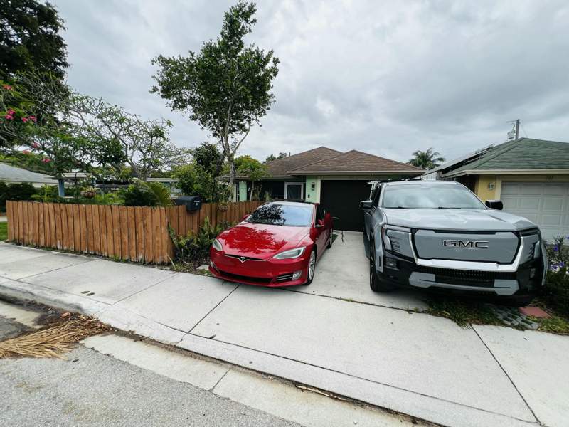 3 bedroom Single Family Residence at 703 S A Street, Royal Palm Park, Lake Worth Beach — photo 3