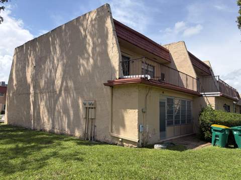 40 Spinning Wheel Lane, Tamarac FL - photo 10 of 21